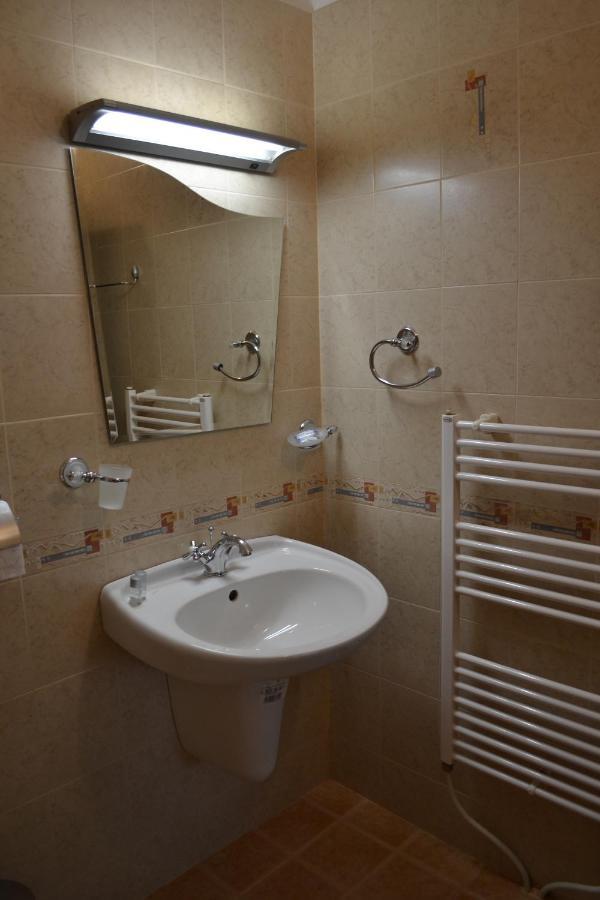 Hotel Perla Gorna Oryakhovitsa Εξωτερικό φωτογραφία