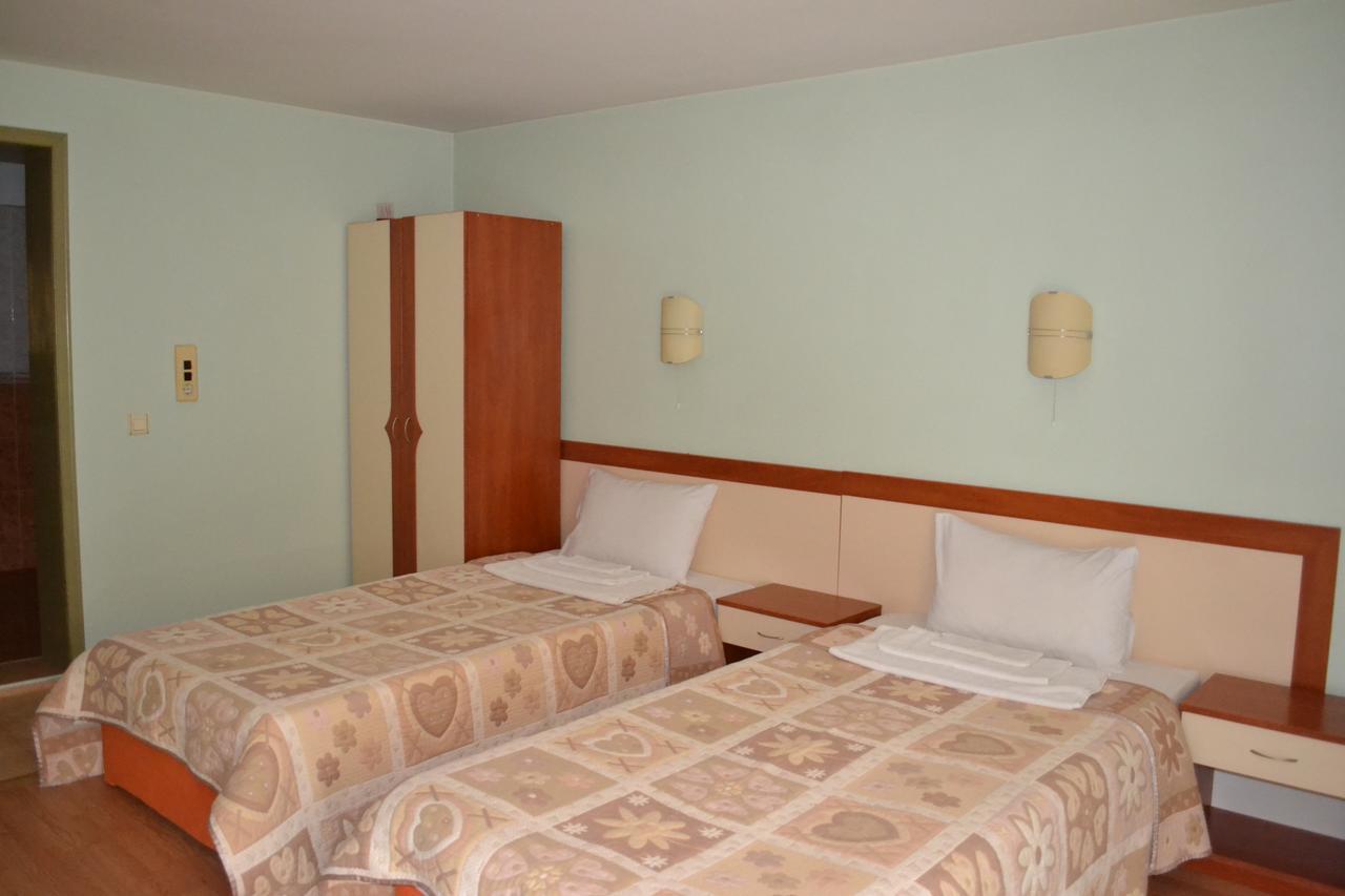 Hotel Perla Gorna Oryakhovitsa Εξωτερικό φωτογραφία