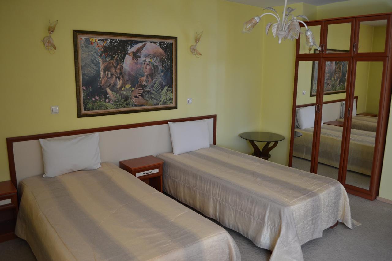 Hotel Perla Gorna Oryakhovitsa Εξωτερικό φωτογραφία